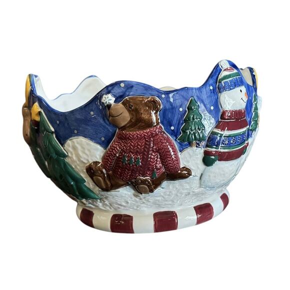 St. Nicholas Square Holiday Christmas Winter Scene Ceramic Bowl Large 1999 Snow - Picture 2 of 6